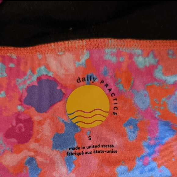 Anthropologie Pink and Purple Abstract Leggings Set - Picture 9 of 12